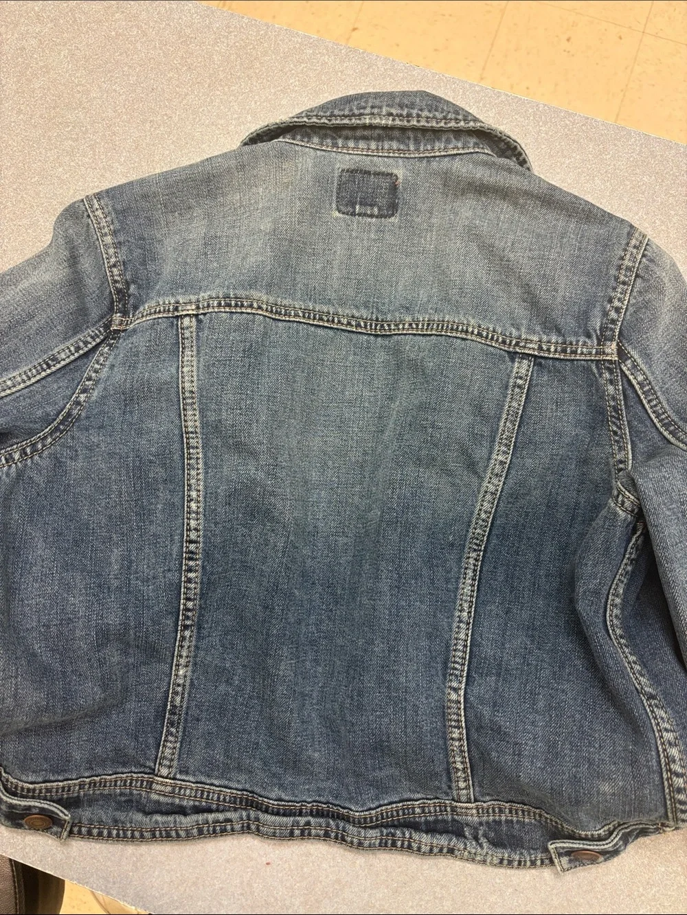 American Eagle Outfitters women’s medium